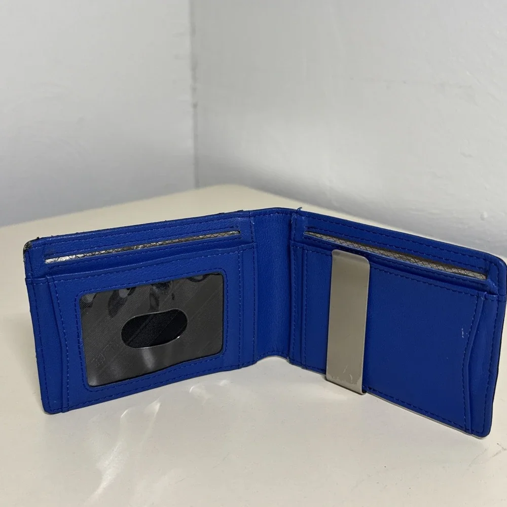 Minimalist Wallet w/RFID Blocking & Money Clip